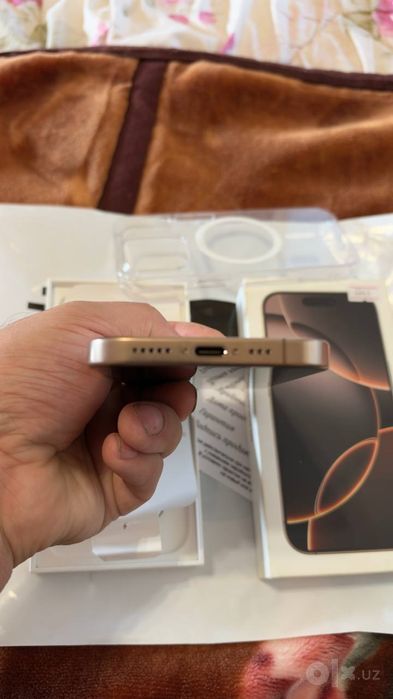 Iphone 16 pro 256 gb sim + esim 88 % batarea