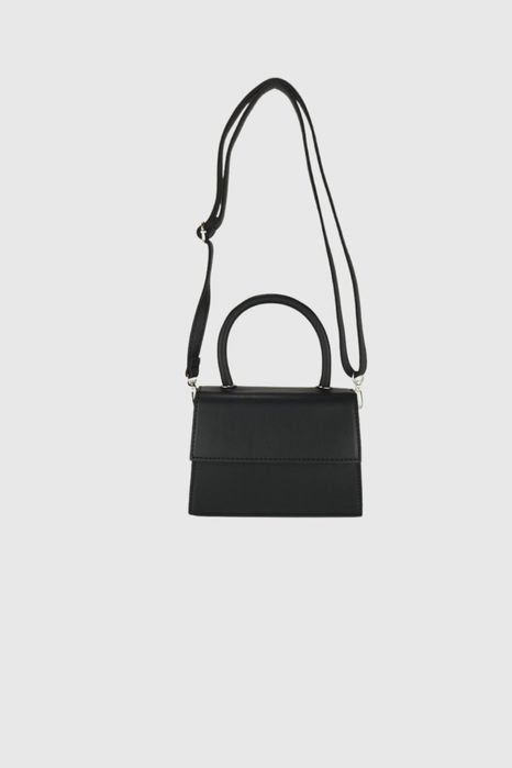 НОВО! ЛИКВИДАЦИЯ! Малка дамска чанта в черно