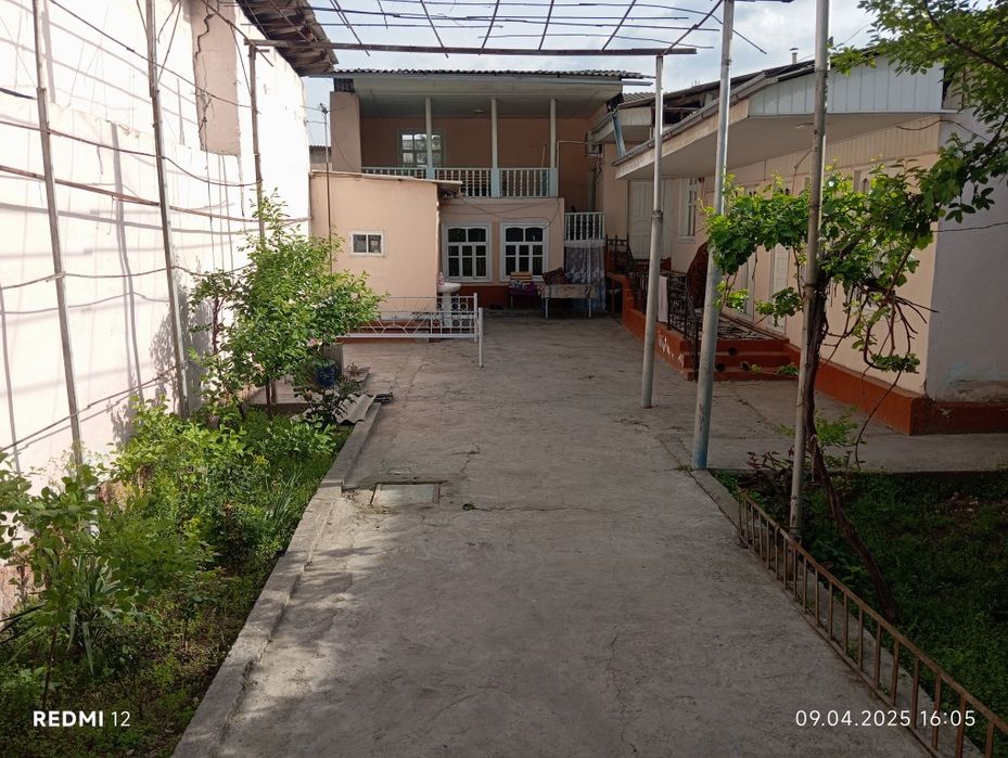 Uy sotiladi bektemir