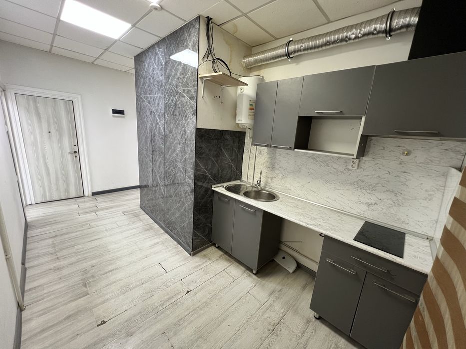 Срочно Аренда под офис! 51м2 3 комната! Вдоль Дороги! Чиланзар 750y.e