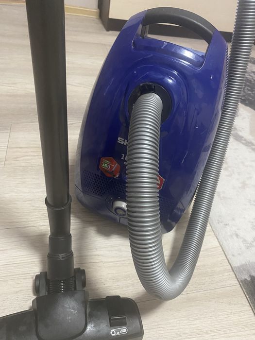 Продам 2 пылесоса