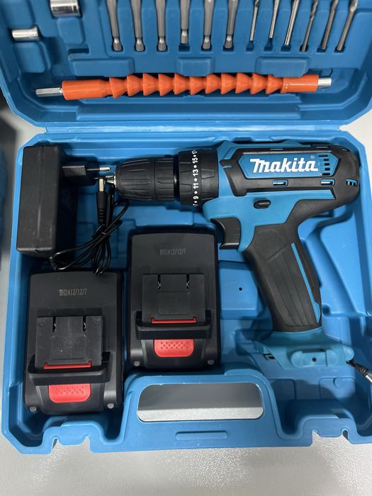 Шуруповерт Makita