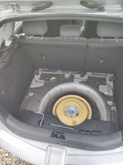 Мазда 3  1.6D-109кс  2008г