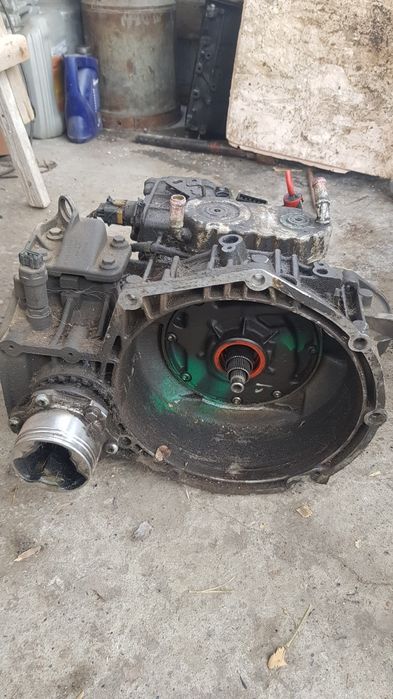 На разбор голь3 всё запчасти есть