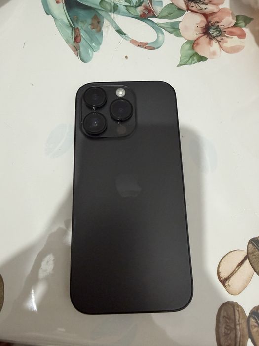 Iphone 14 черный  матвый