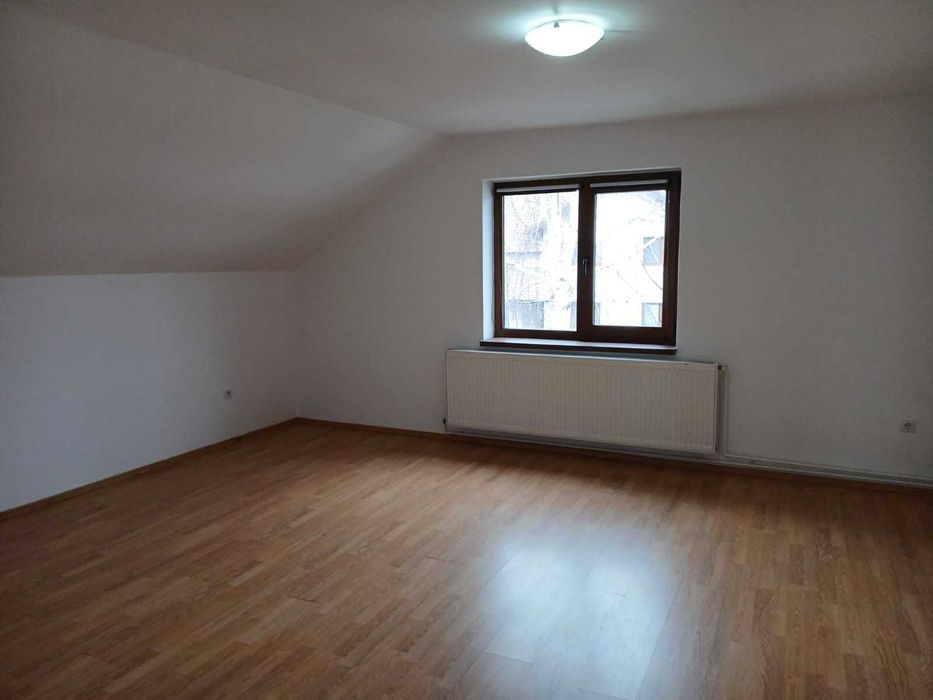 Inchiriez casa de 160 mp in Fagaras