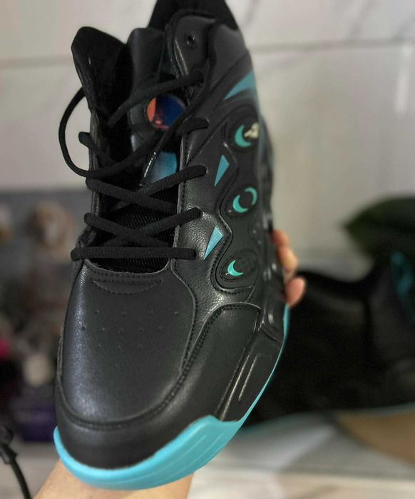 50-51 номер маратонки НОВИ