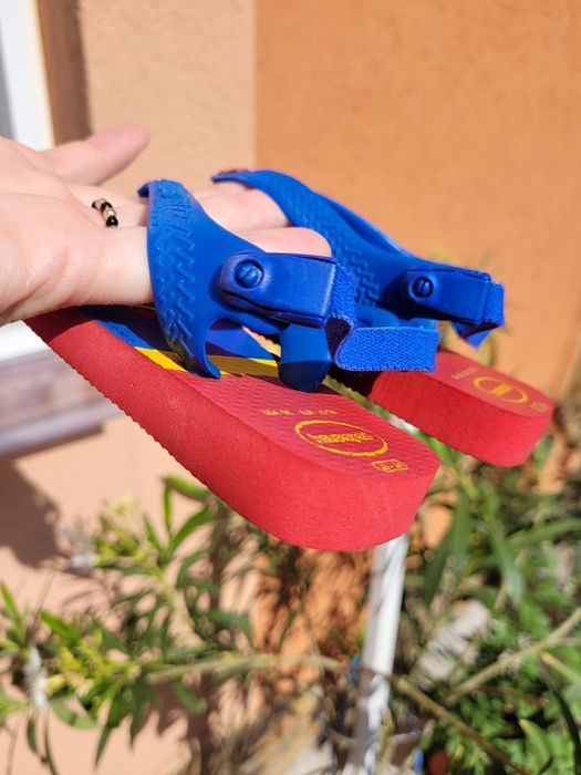 Slapi băieți mărimea 23