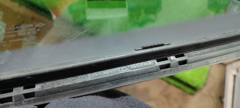 GEAM FIX PORTIERA SPATE DREAPTA RENAULT MEGANE 4 2016-2024 / COD OEM 833062109R / 833064712R / 43R-006723  (4C2)