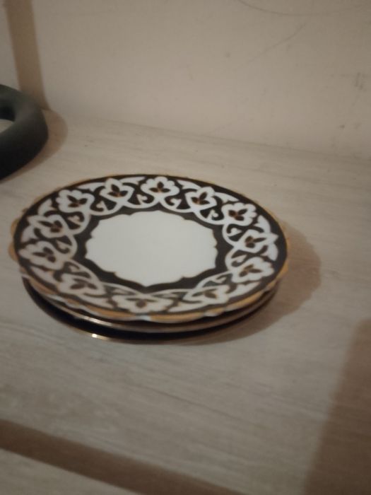 Ошхона идишлари сотилади