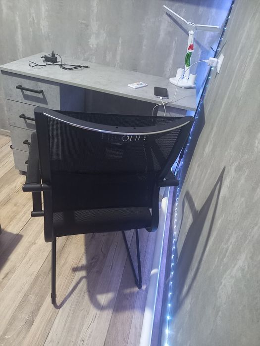 Продам офисный стул