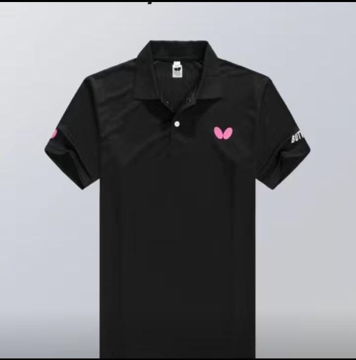 Теннисный форма.