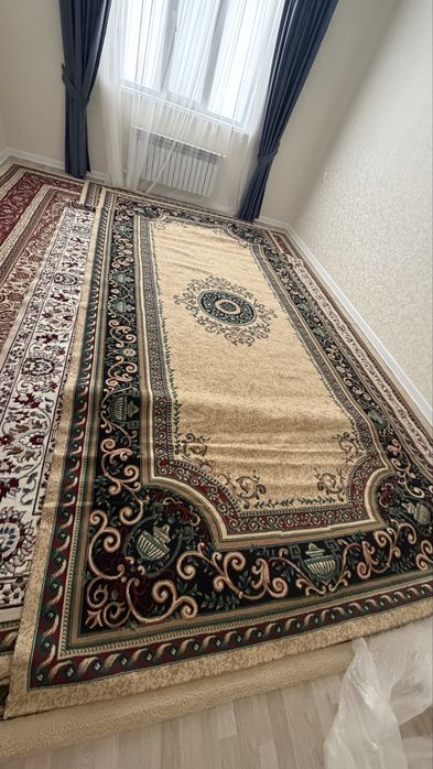 Продам ковёр 4,84 × 2,46 м. 2шт