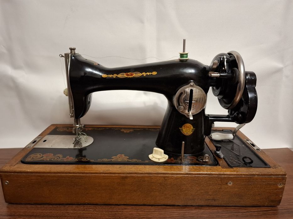 Швейная машина ручная