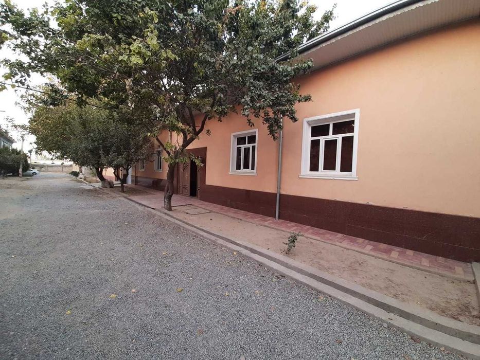 Keles kirip oqibat mahalla 8 sotix uchastka sotiladi