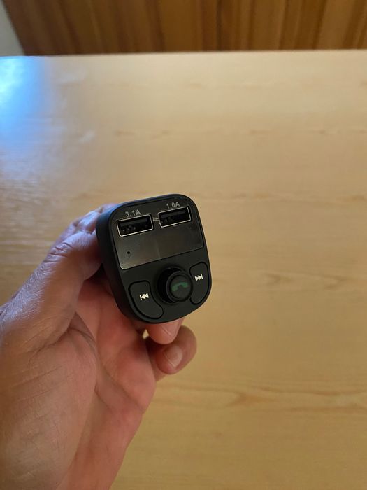 Bluetooth FM и зарядно за кола 2 в 1