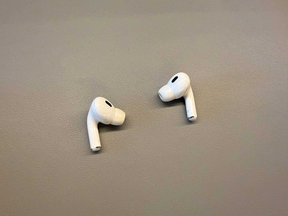 Airpods pro 2.0 левый наушник, кейс, коробка
