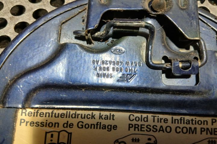 Usita rezervor 7M0809905F 1H0010092L 7M0809905F 1H0010092L Volkswagen