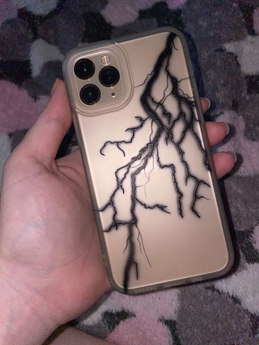 Продам iphone 11 pro