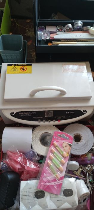 Продам все для наращивания ногтей