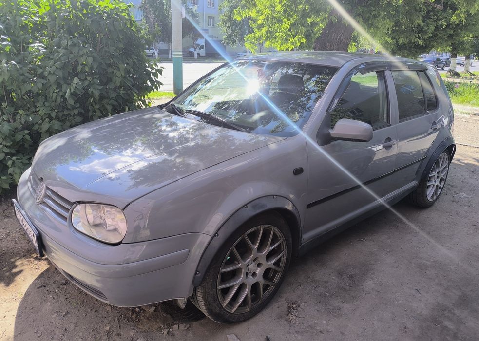 Продам Golf 4, механика, 1.8