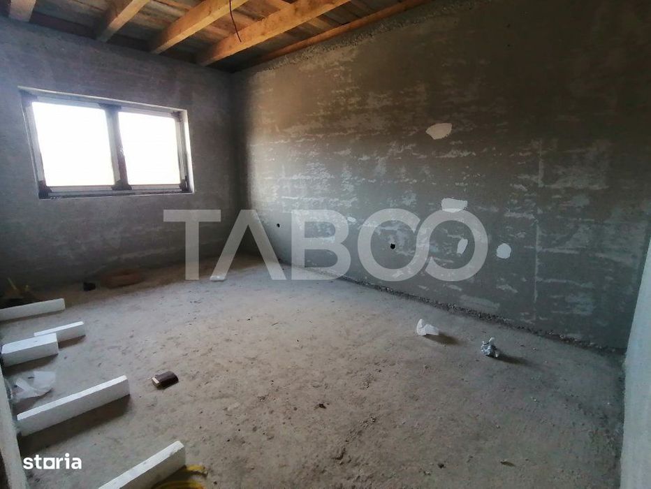 Casa 4 camere 150 mpu 270 mp teren si clasa energetica A Cristian