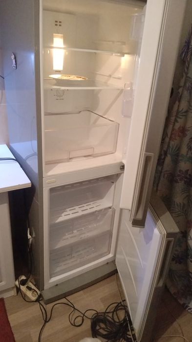 Продам холодильник LG б/у