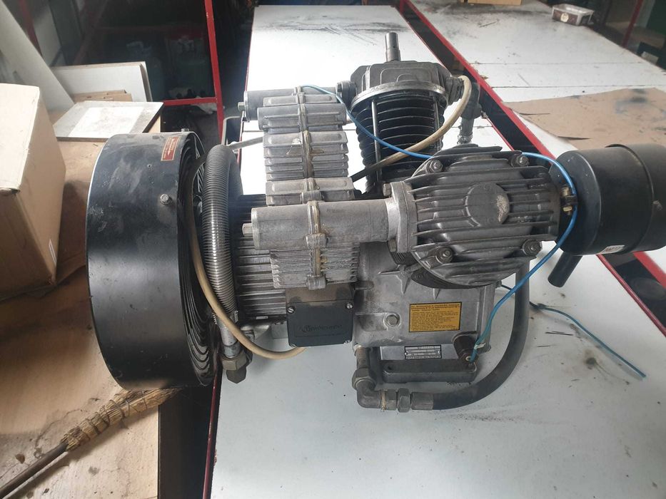 compresoare aer  Kaeser 250L, Berh 510L, Atlas Copco 1200L