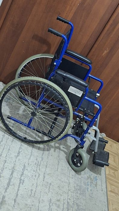 Инвалидная коляска