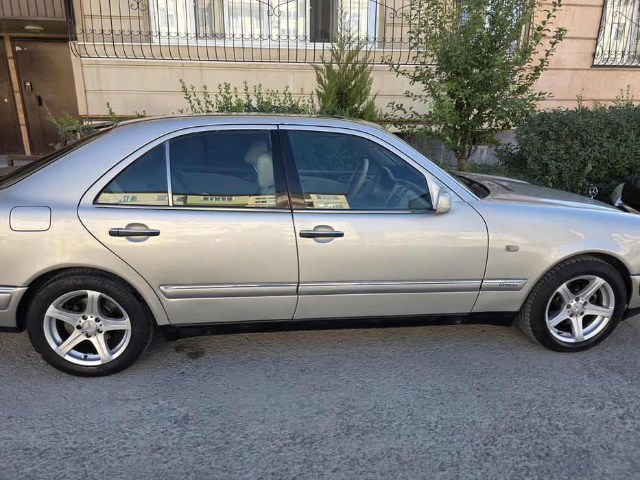 Мерседес бенц 230