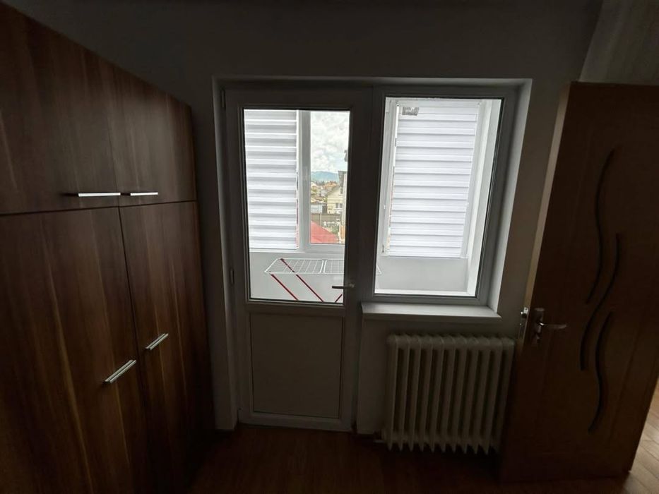 Apartament 2 camere semidecomandat de inchiriat