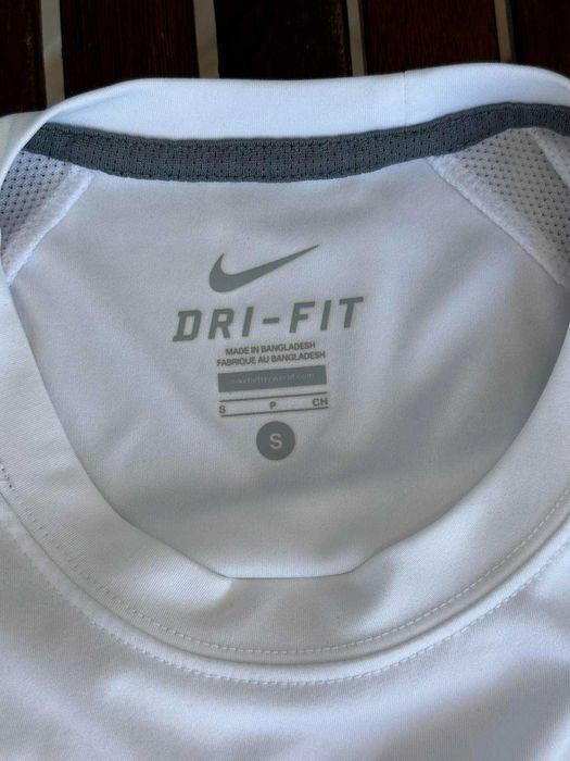 Мъжка спортна тениска Nike Dri-Fit - размер S, Отлично състояние