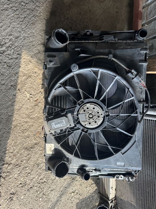 Radiatoare bmw e90 e91 e92 e87 e81 set radiatoare bmw e90 e91 e87 e81