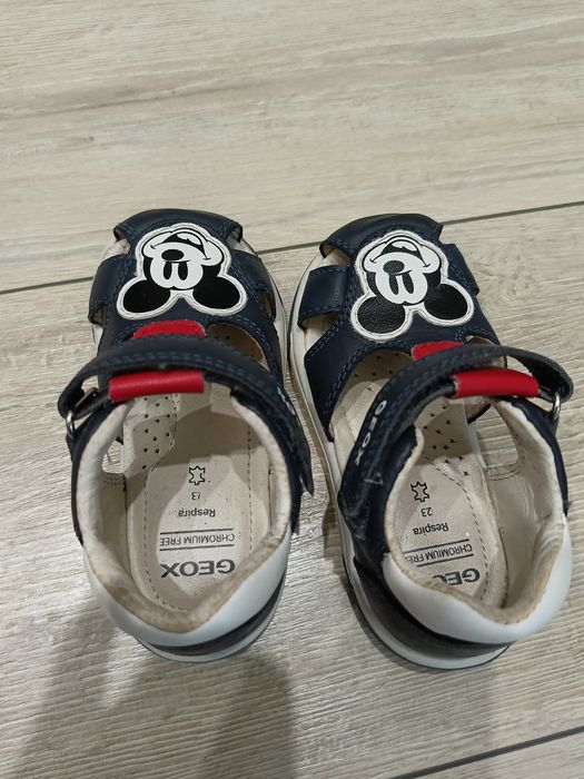 Продам сандали Geox детские