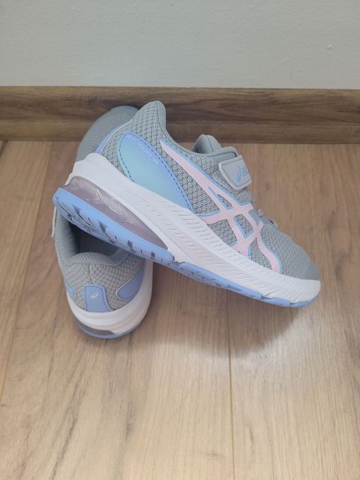 Детски маратонки Asics-32 номер