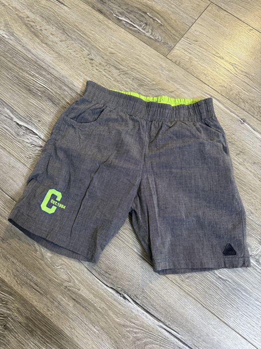 Продам срочно детские вещи