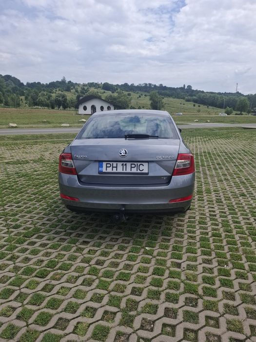 Vând Skoda Octavia 3