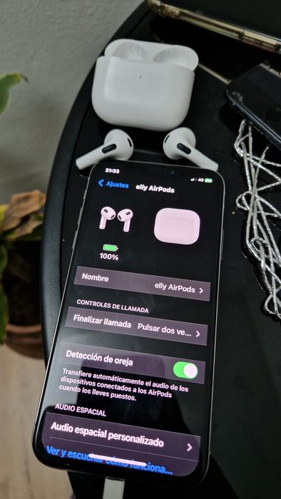 Casti AirPods perfect functionale