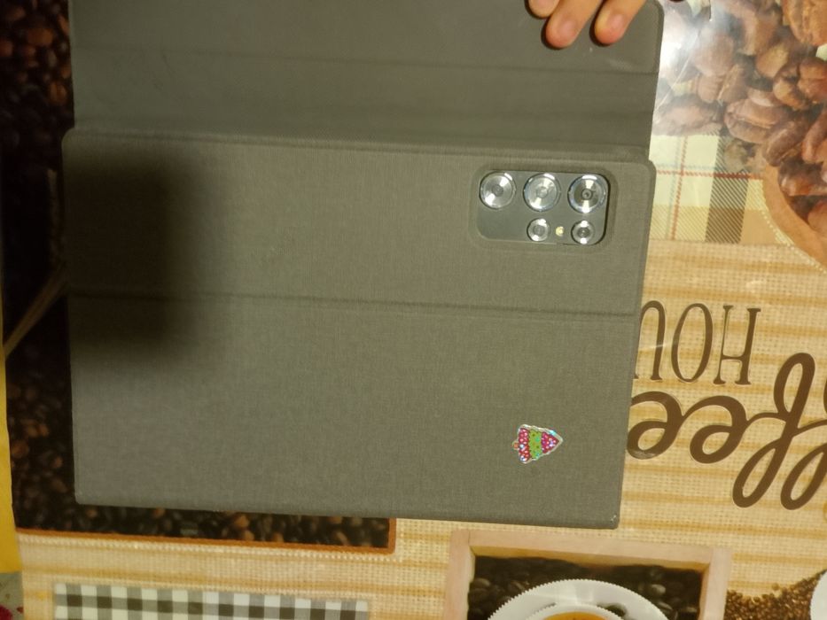 Планшет-ноутбукк