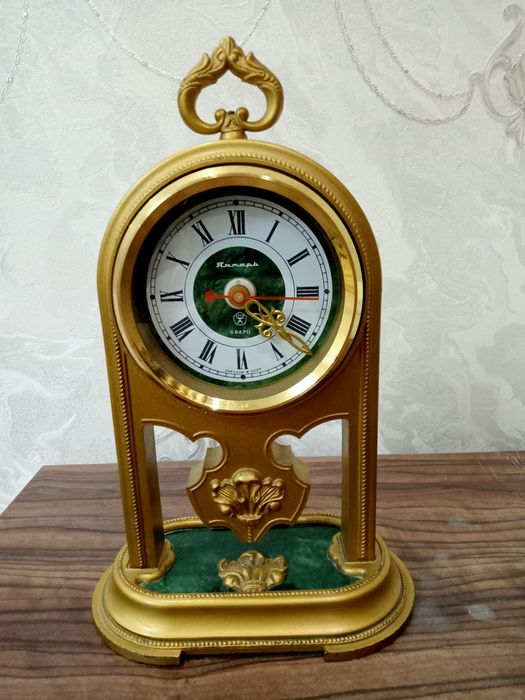 Продам настольные часы СССР