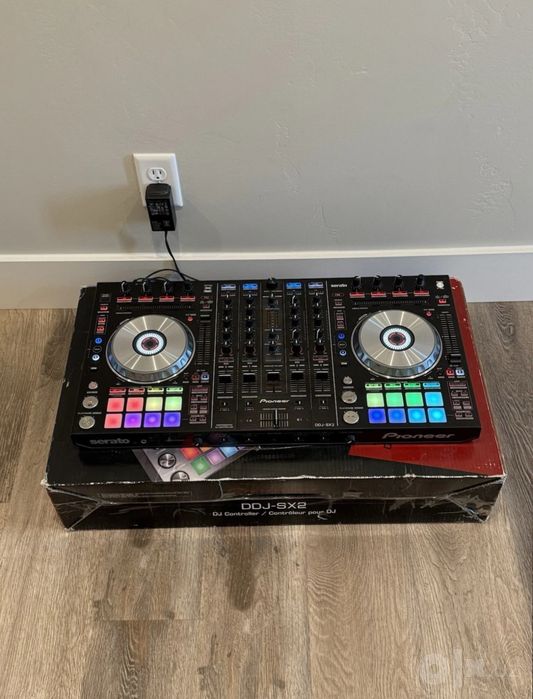 DJ Controller Serato 4-Channel  DDJSX2