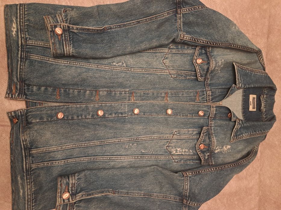 Джинсовая куртка