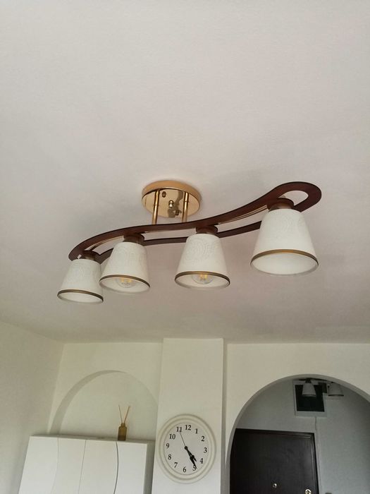 Lustra / plafoniera maro