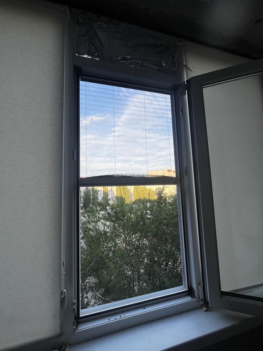 Мосткиная сетки и плиссе