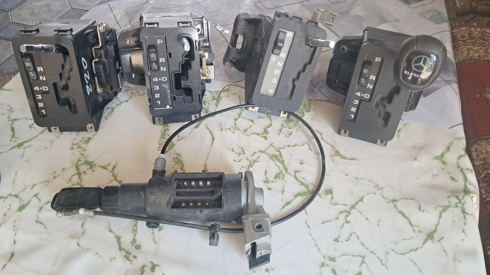 Мерс.210 стоики ремня.