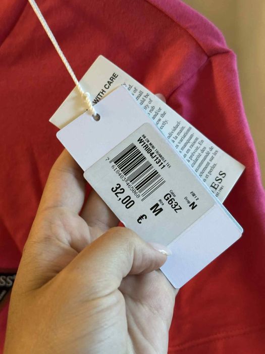 Розова тениска - GUESS  - нова