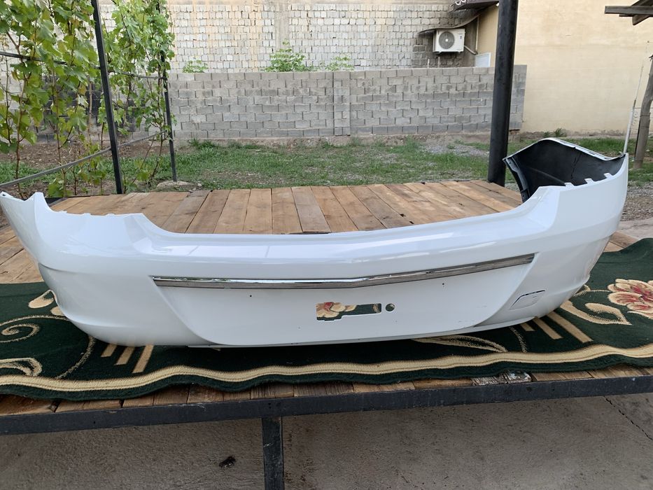 Новый задный бампер кобалть