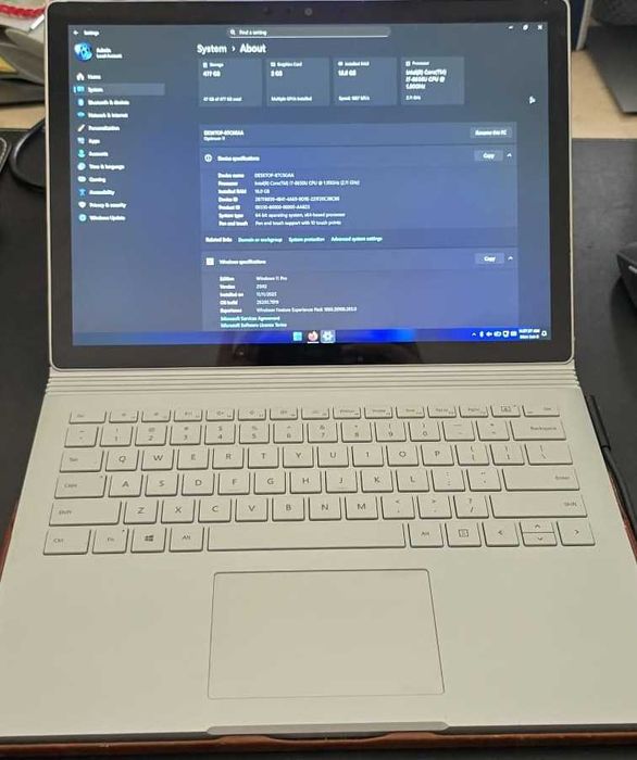 Surface Book 2 15" | i7 | 16GB RAM | SSD 512GB | GTX 1050 | Touch | Tabletă