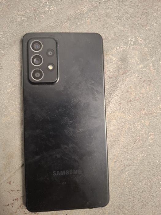 Продам телефон Самсунг А52