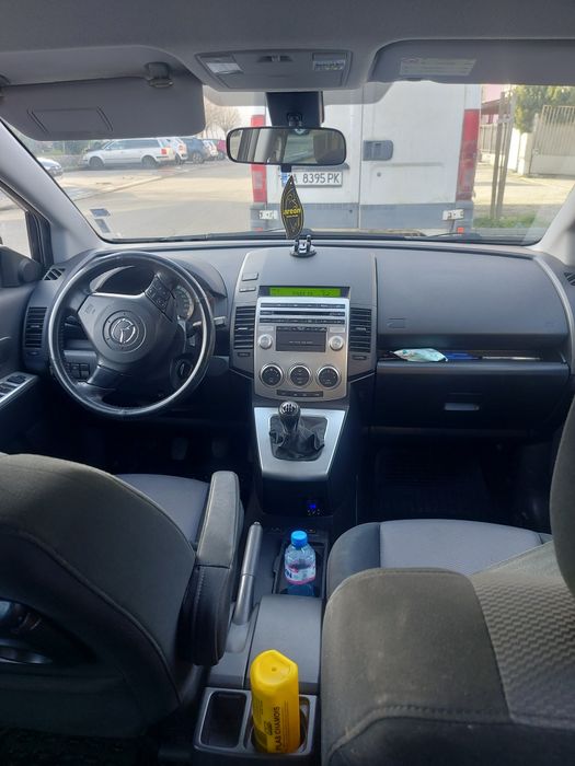 Продавам Мазда-5 . Цена е в евро